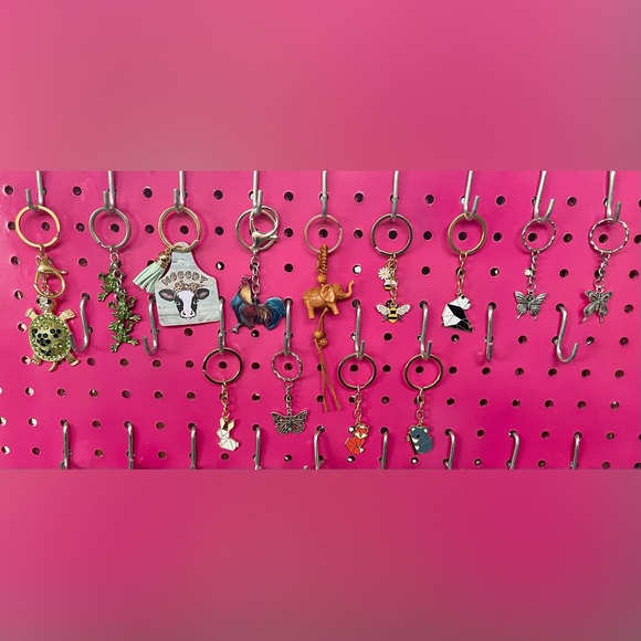 KEYCHAINS - Picture 4 of 7